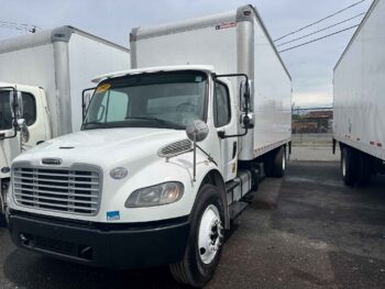 Used 2017 Freightliner 26ft Box with Liftgate
